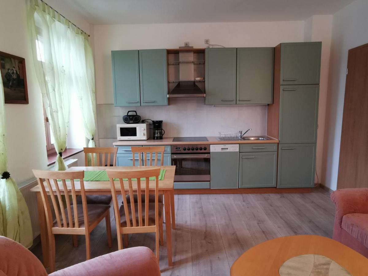 Ferienwohnung "Zur Kleinbahn" Zittau Ngoại thất bức ảnh